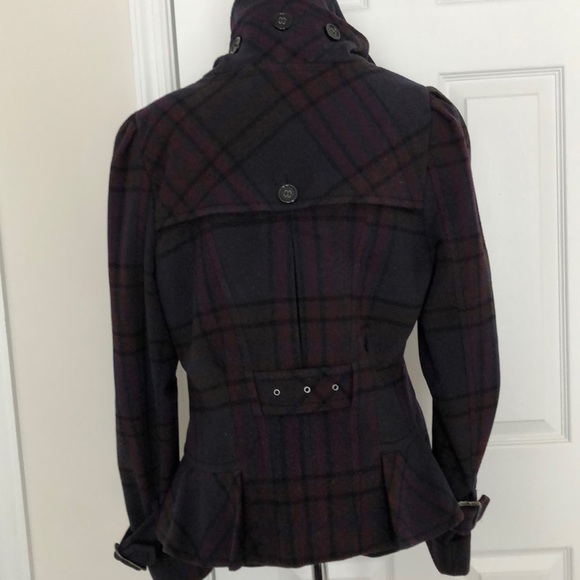 BCBG MaxAzria Stylish Plaid Coat - Size M - Picture 5 of 13